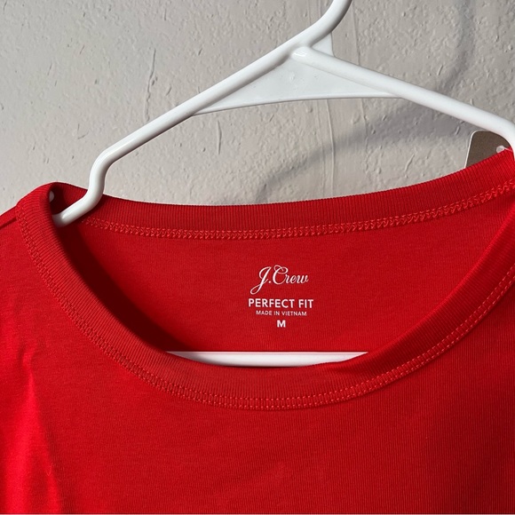 J. Crew Bright Red Perfect Fit T-Shirt Size Medium - Picture 3 of 6